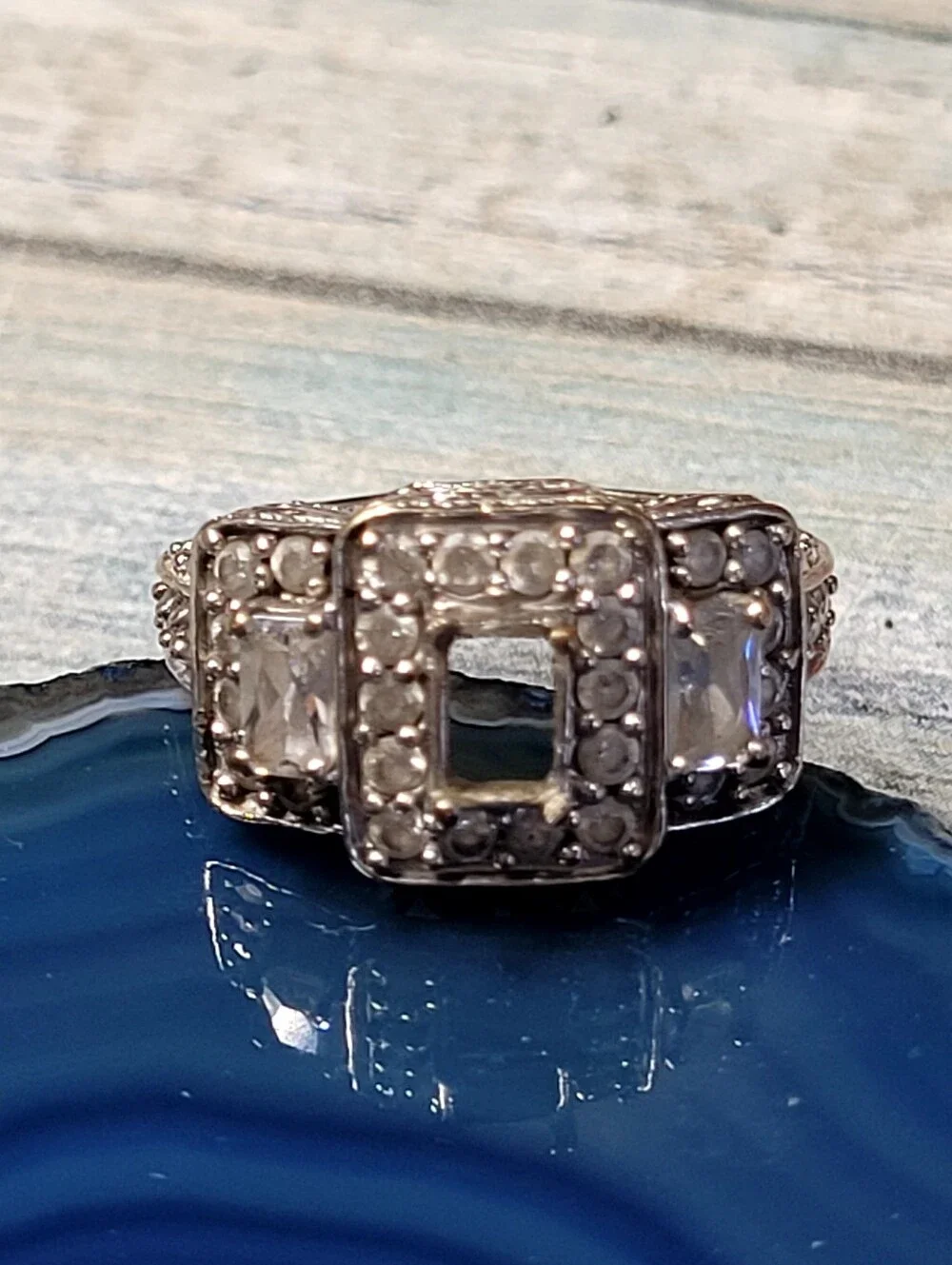 10k White Gold Square  Ring with Clear Stones - Silver - Picture 4 of 10